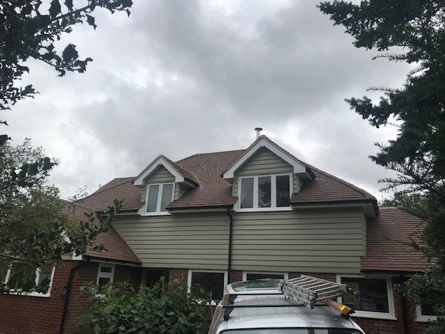 Bracken Blend Roof Tile - Front After